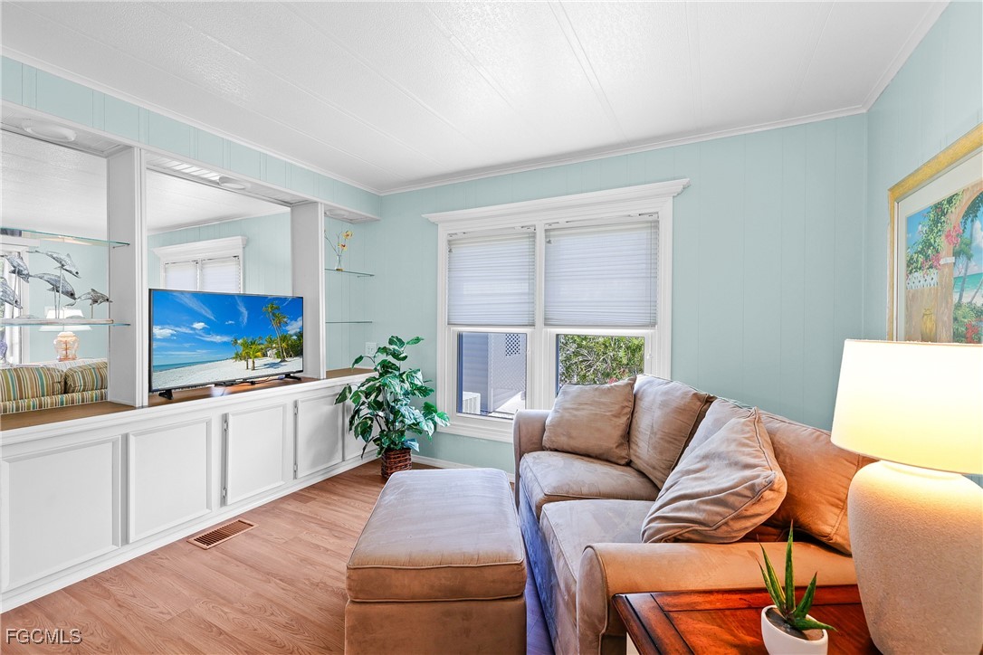 3159 Indian Village LN