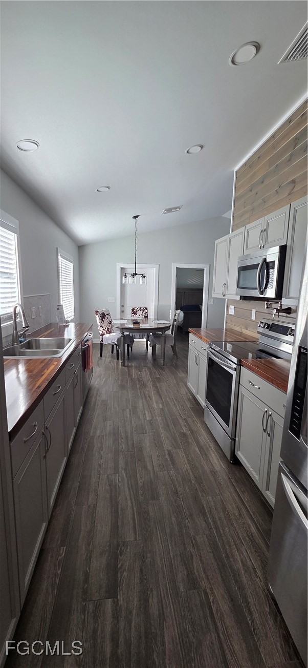 5367 Grovewood CIR