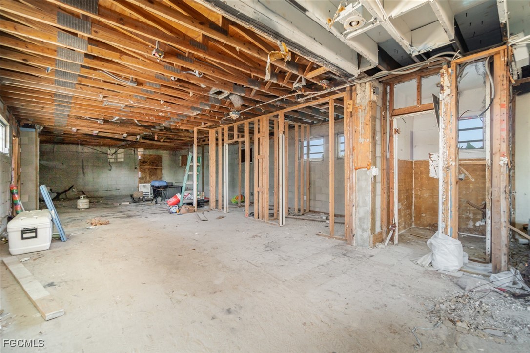 185 Old San Carlos BLVD