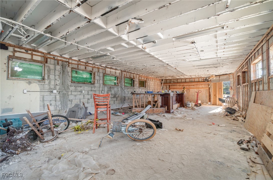 185 Old San Carlos BLVD