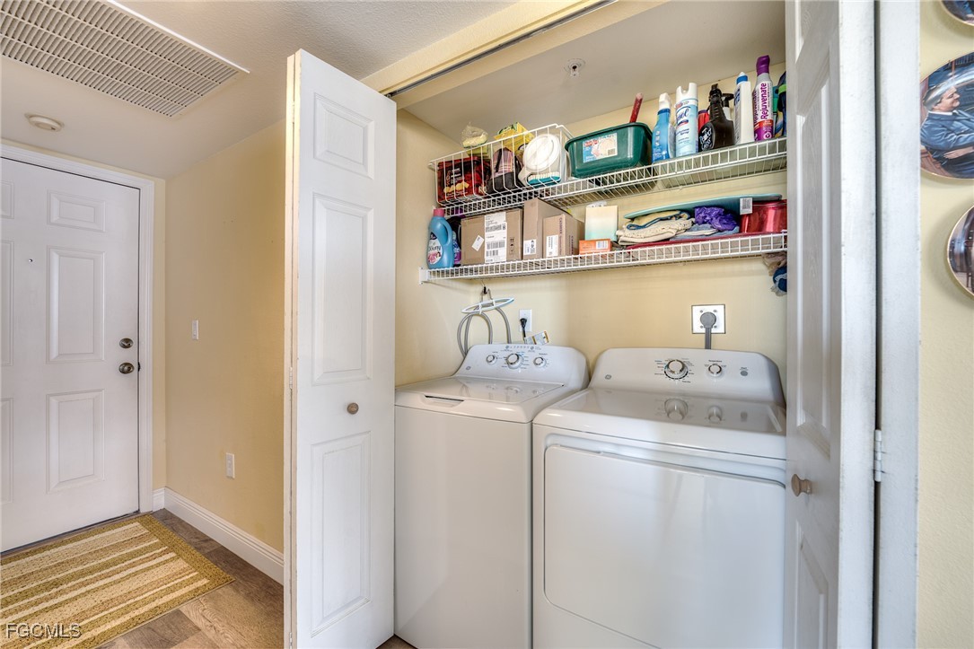 4411 Bay Beach LN 734