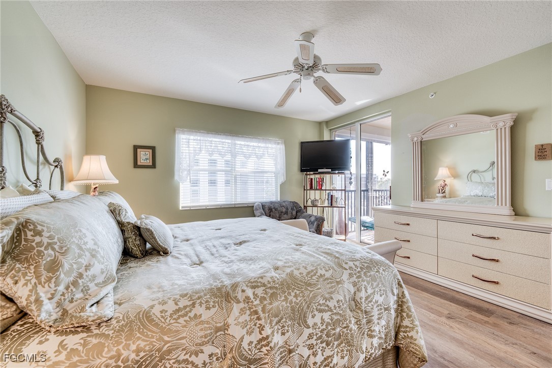 4411 Bay Beach LN 734