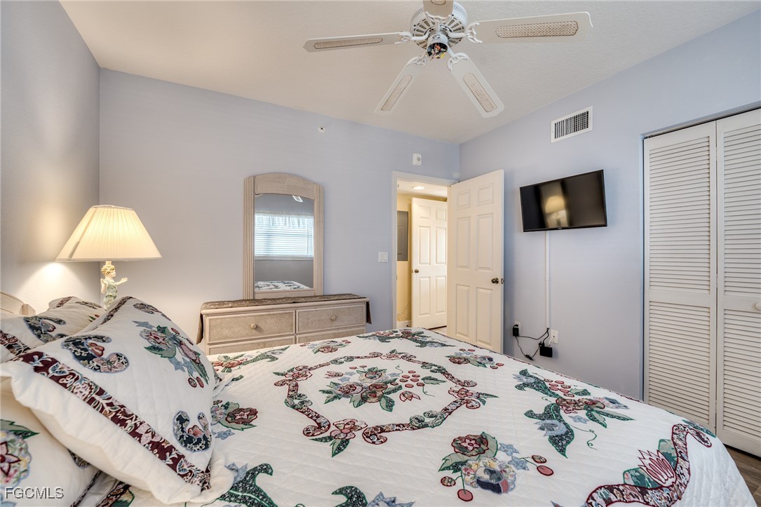 4411 Bay Beach LN 734