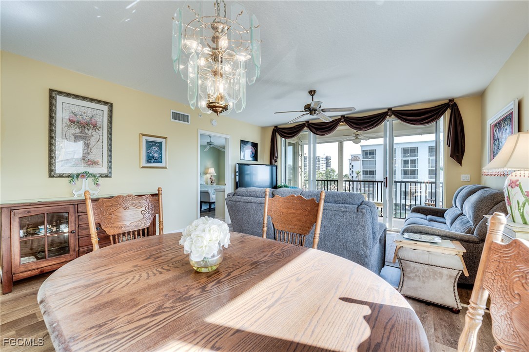 4411 Bay Beach LN 734