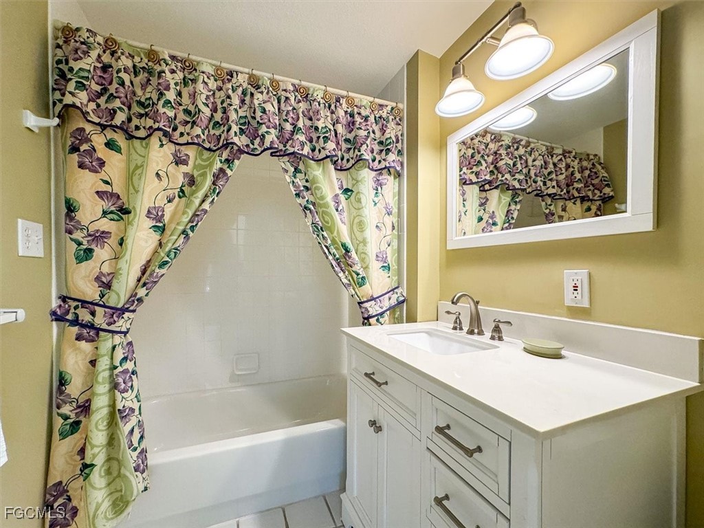 22724 Island Pines WAY 403