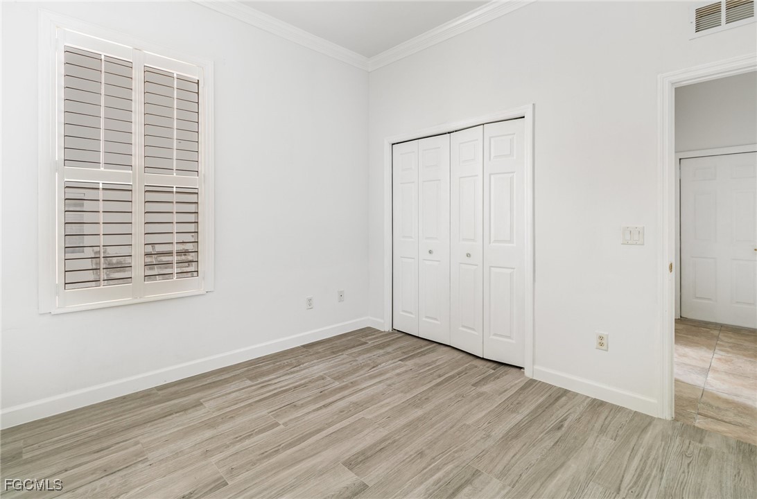 12858 Ivory Stone LOOP