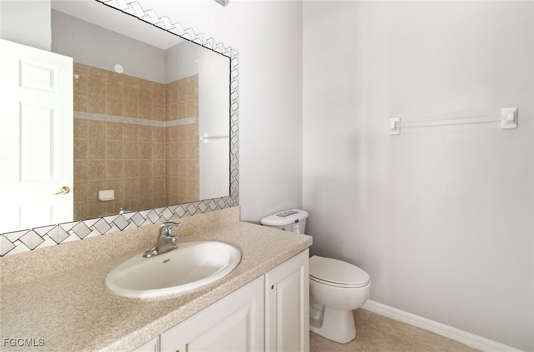 12858 Ivory Stone LOOP