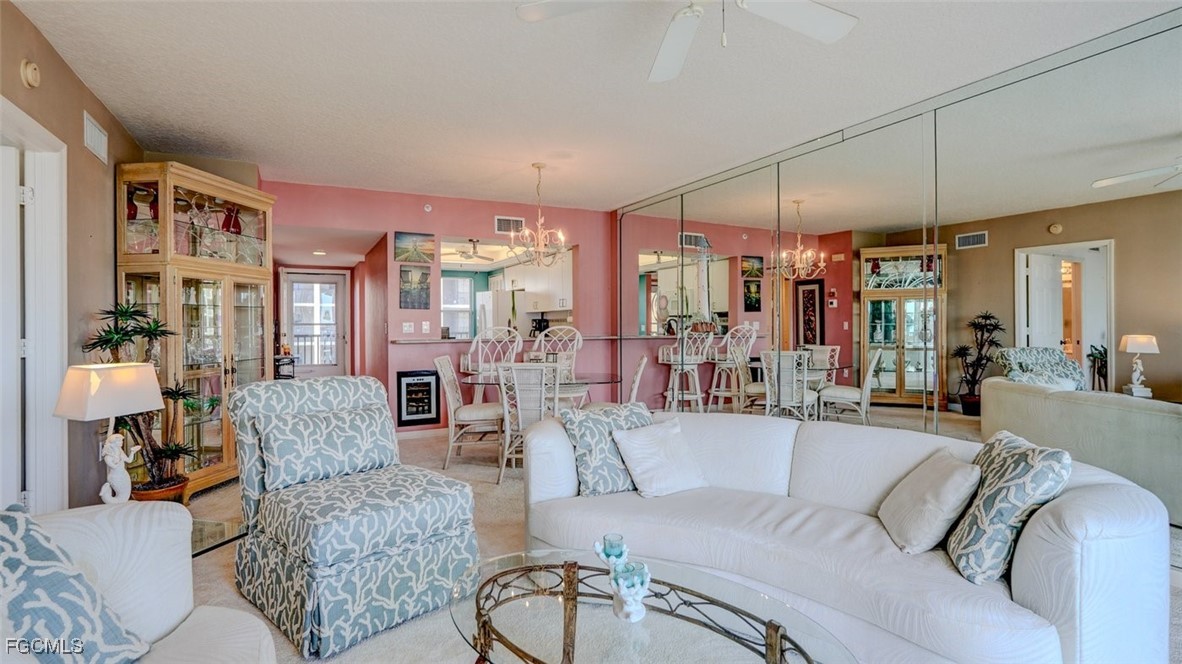 4431 Bay Beach LN 543