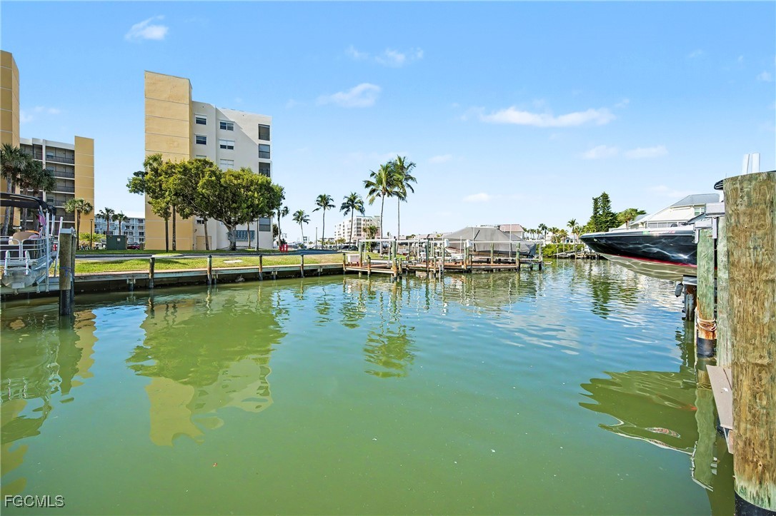 4351 Bay Beach LN