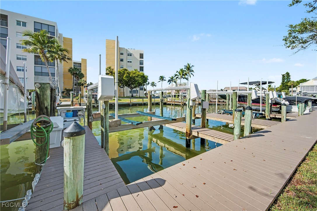4351 Bay Beach LN