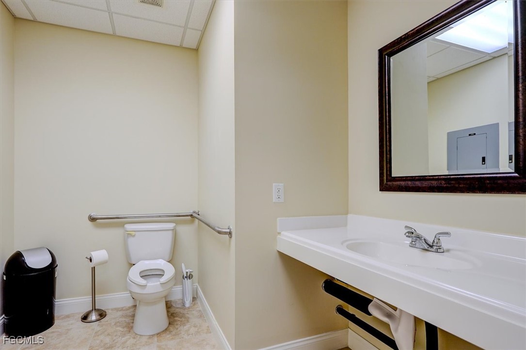 23190 Fashion DR P211 & P212