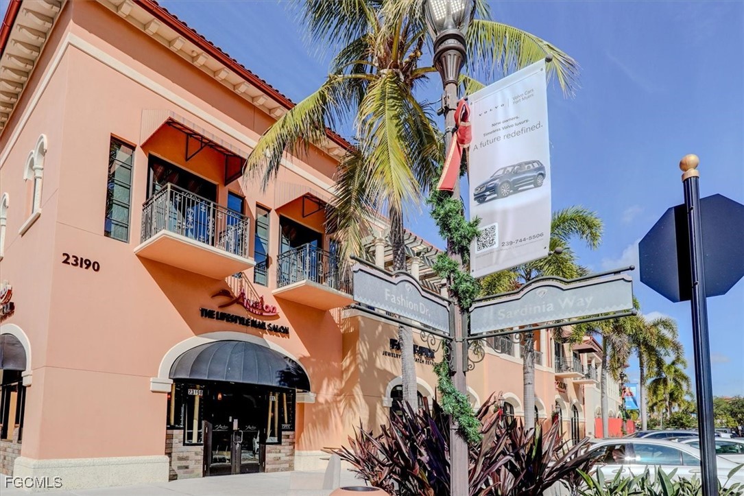 23190 Fashion DR P211 & P212