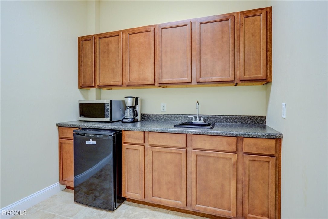 23190 Fashion DR P211 & P212