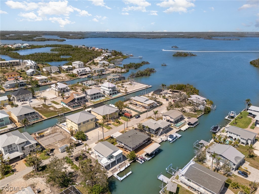 240 Driftwood LN