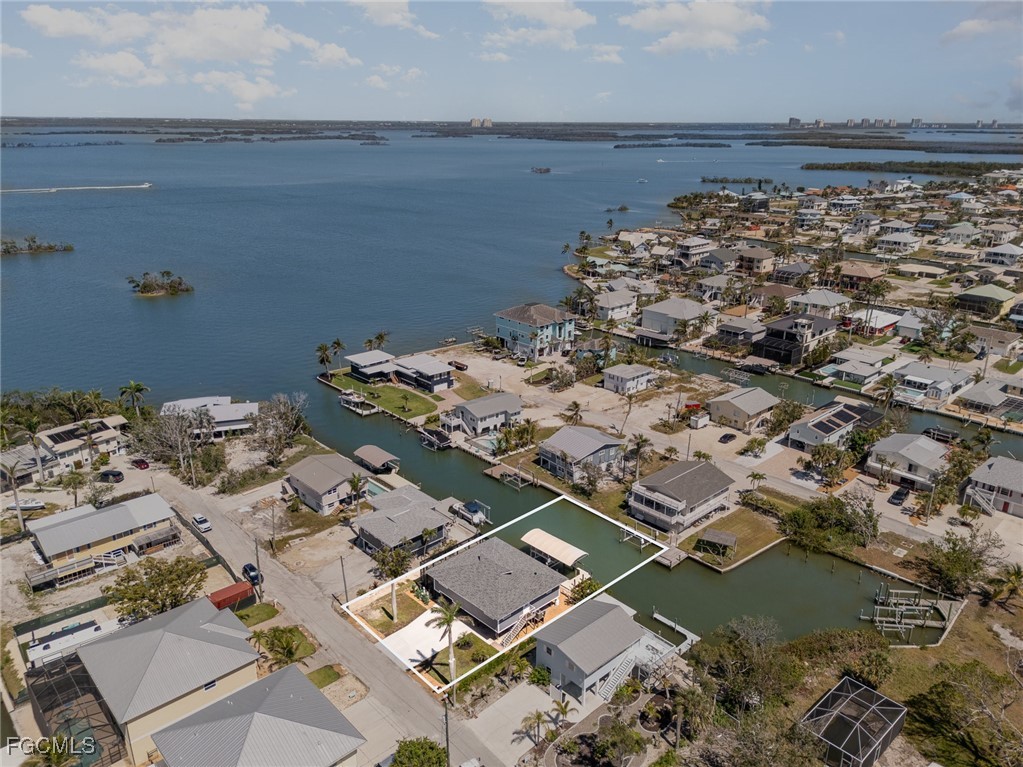 240 Driftwood LN