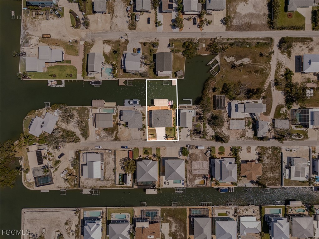 240 Driftwood LN