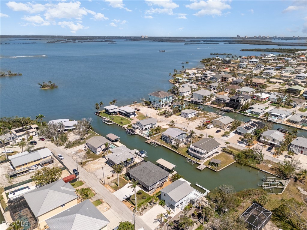 240 Driftwood LN