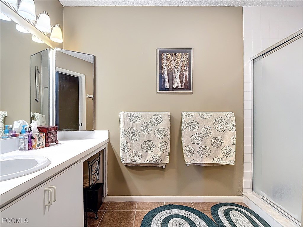 7077 Quail Run CT E 16