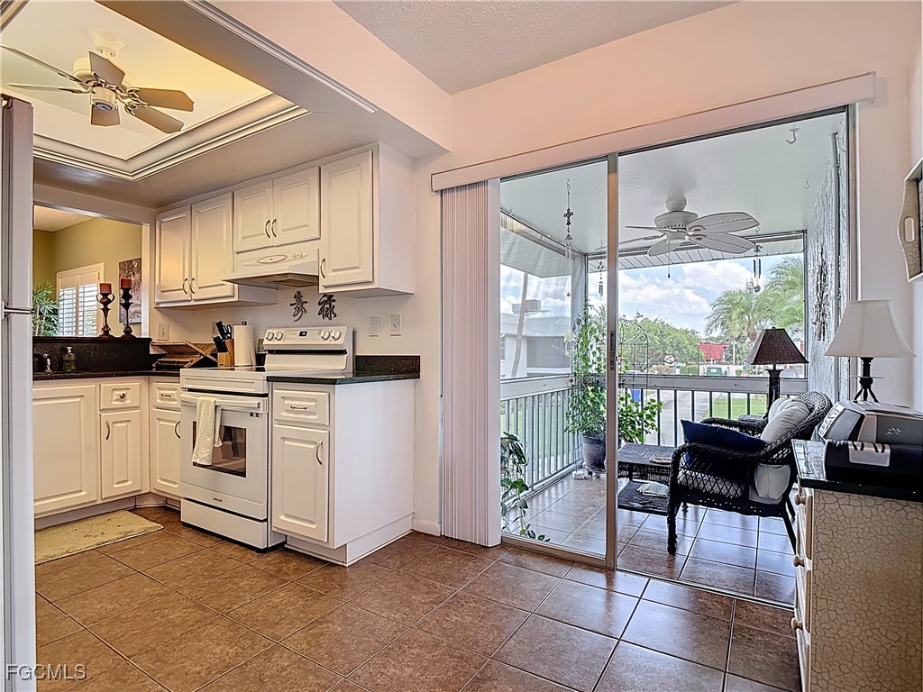 7077 Quail Run CT E 16