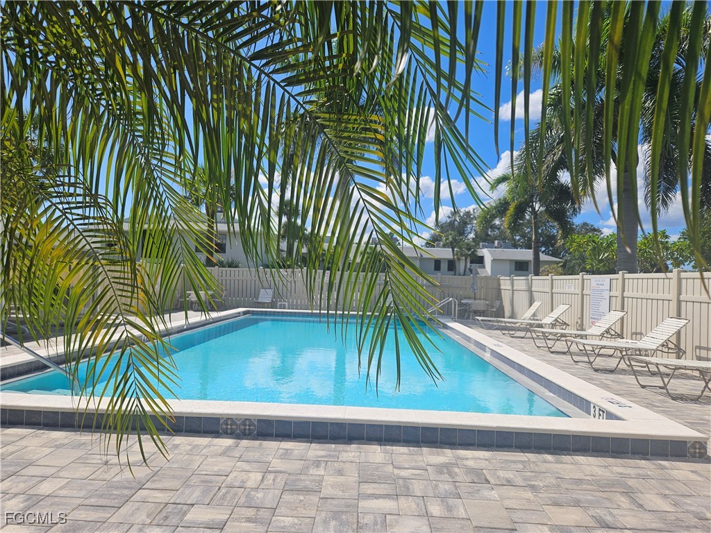 7077 Quail Run CT E 16