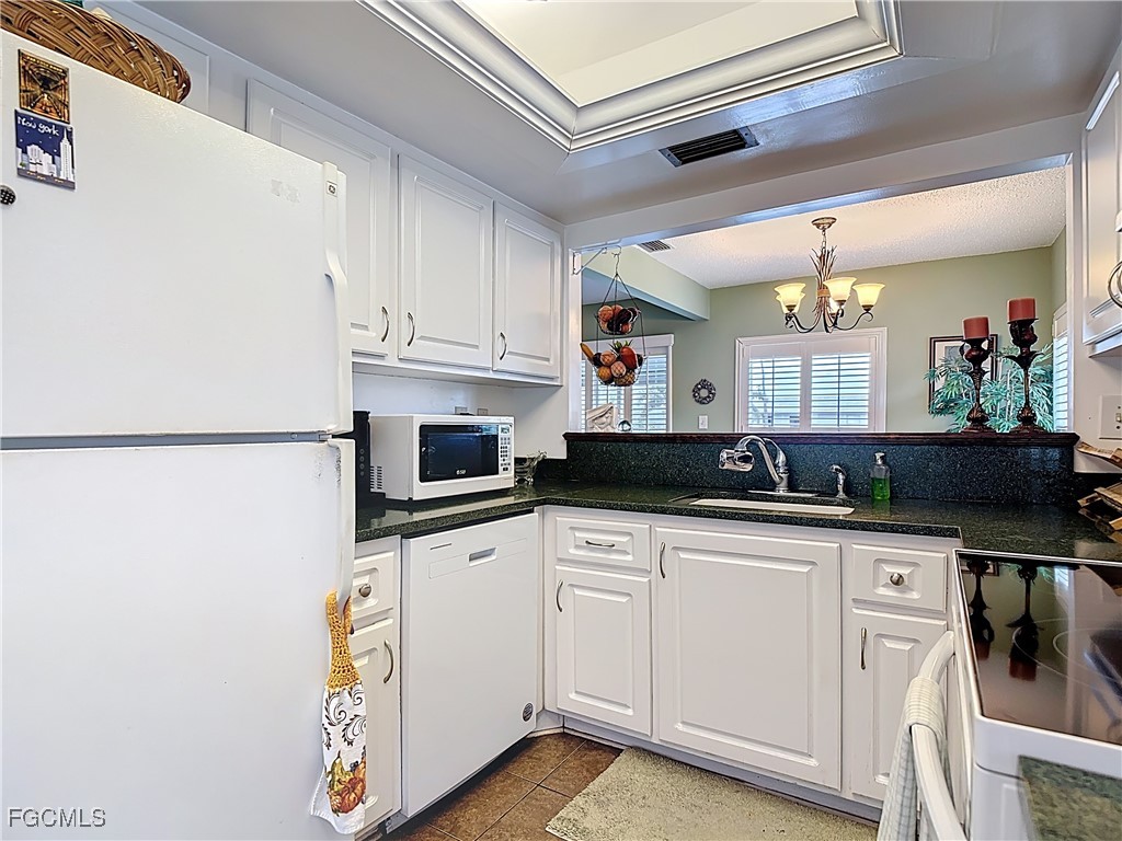 7077 Quail Run CT E 16