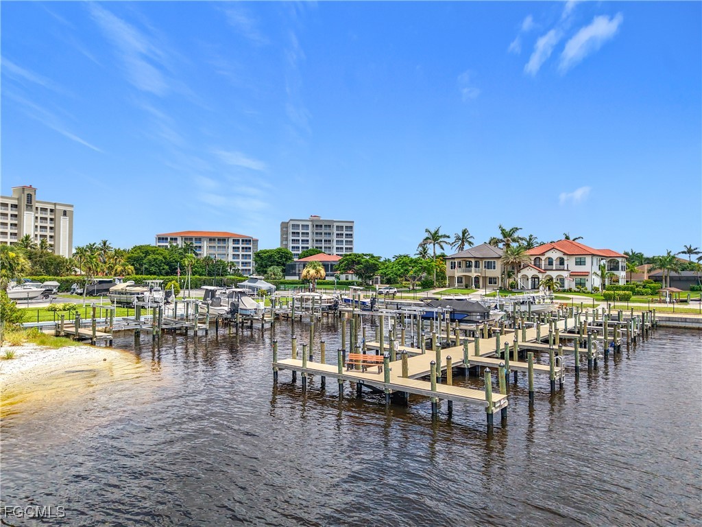 7077 Quail Run CT E 16