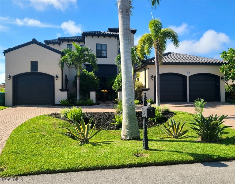 127 SW 52nd TER