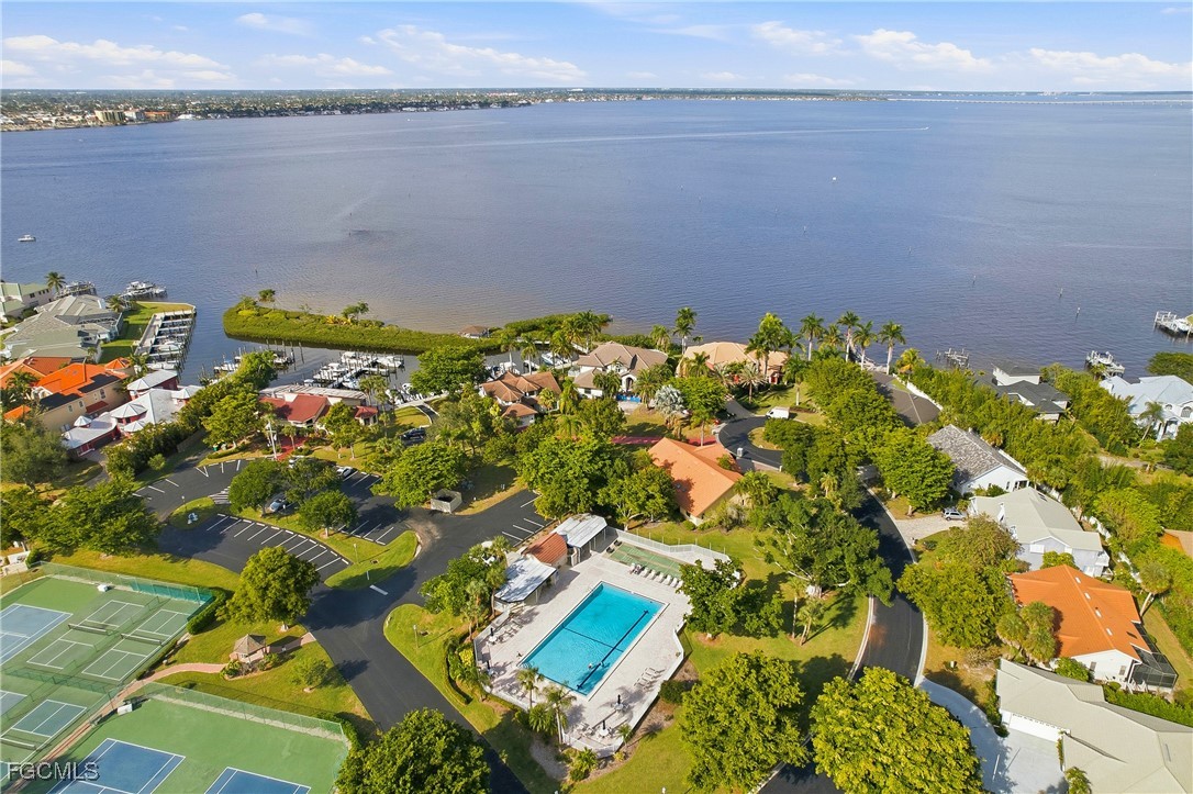 9718 Caloosa Yacht And Racquet Club DR