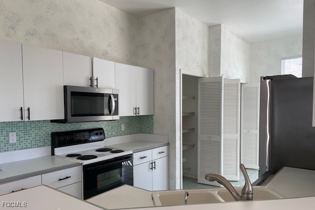 3895 Sabal Springs BLVD