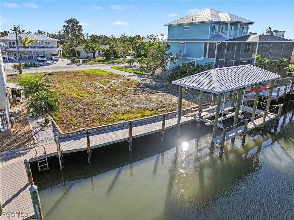 225 Tropical Shore WAY