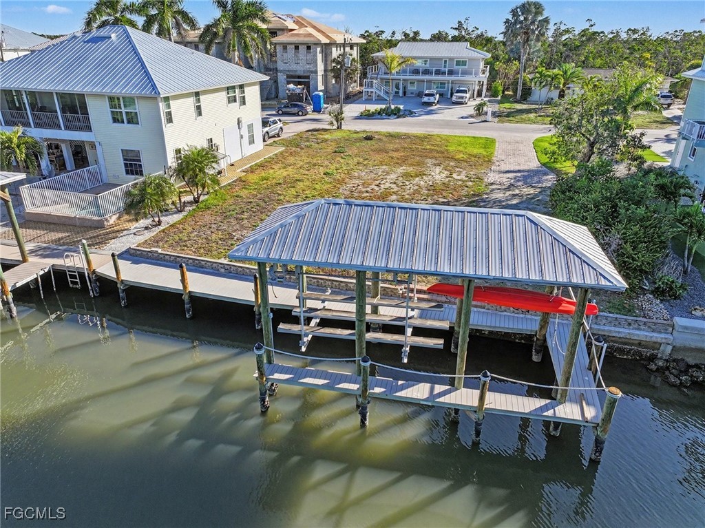 225 Tropical Shore WAY