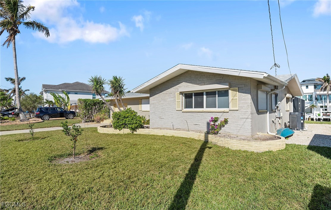 49 Fairview BLVD