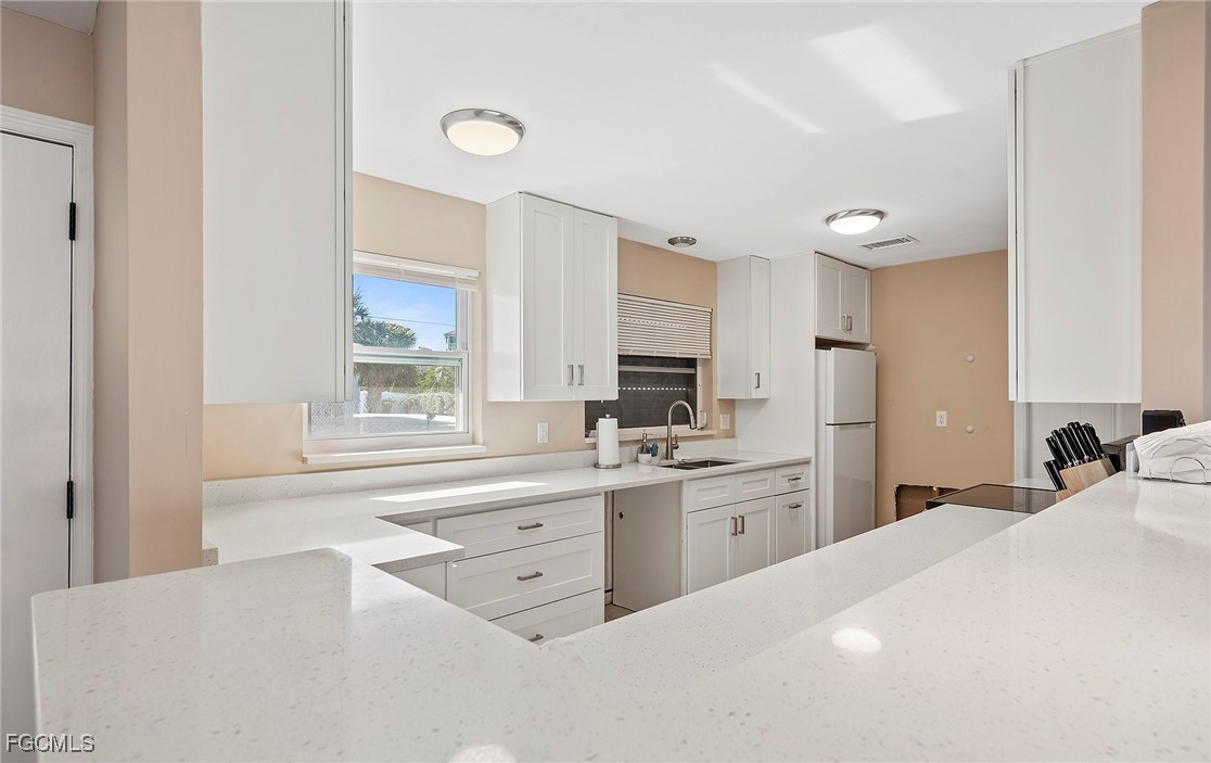49 Fairview BLVD