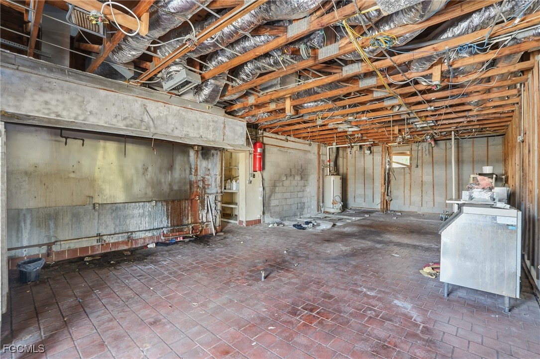 16541 San Carlos BLVD