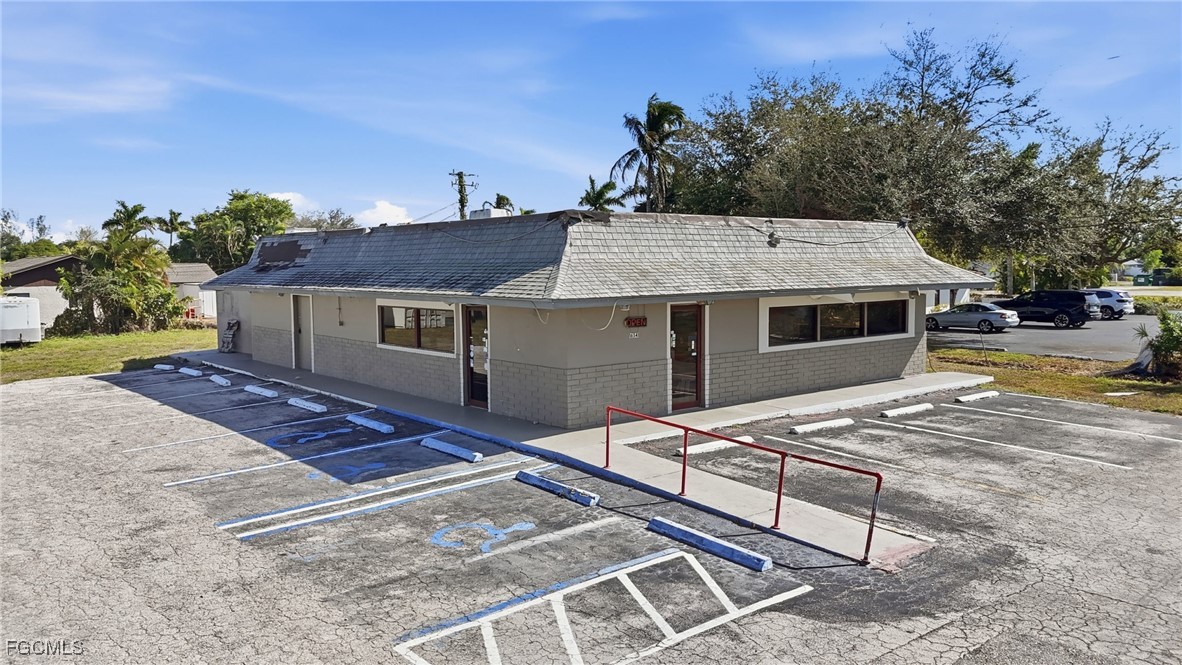 16541 San Carlos BLVD