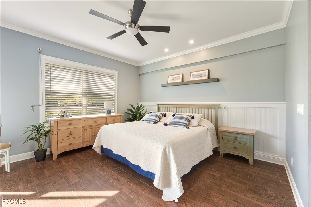 230 Newport DR 602
