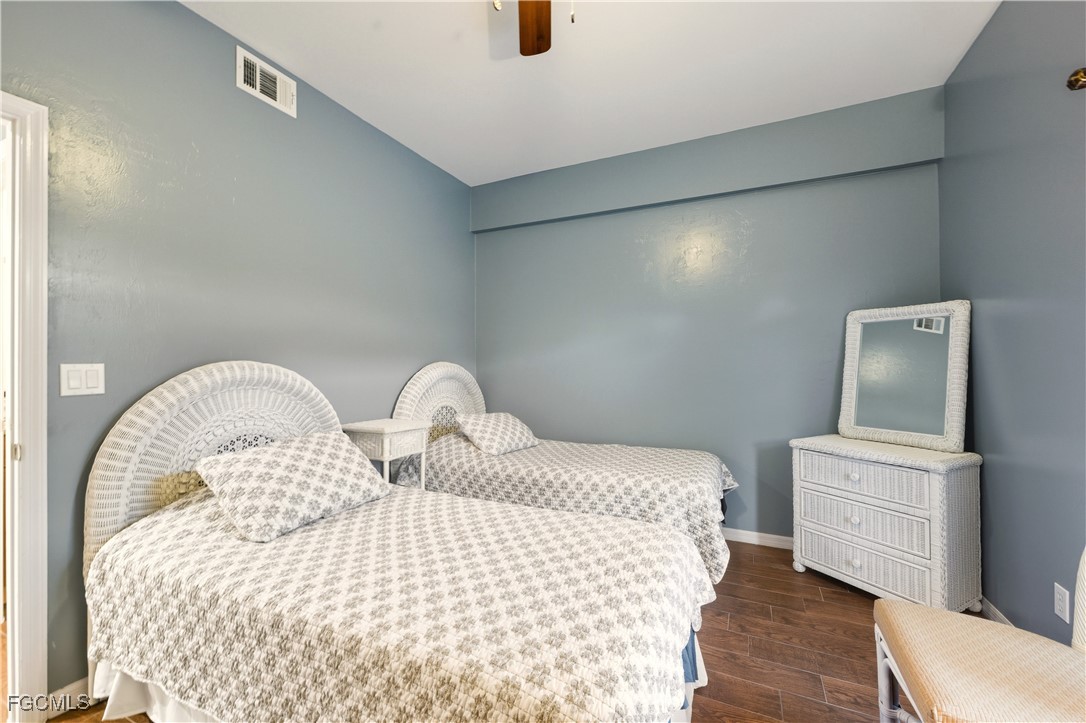 230 Newport DR 602