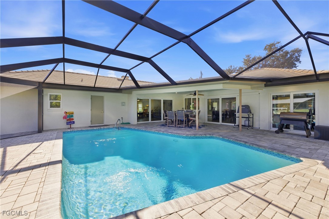 6807 Azalea LN