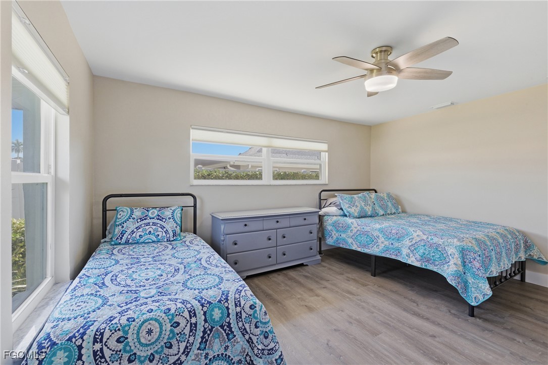 6807 Azalea LN