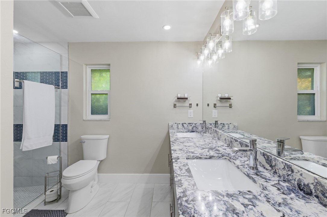 6807 Azalea LN
