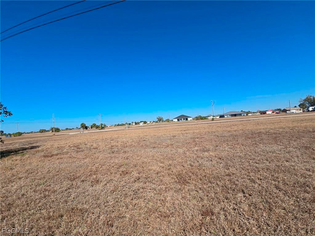 2108 Diplomat PKWY E