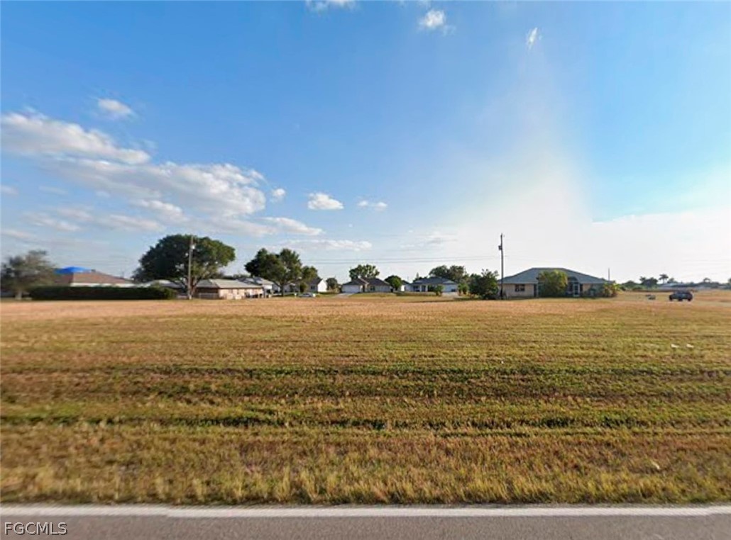 2108 Diplomat PKWY E