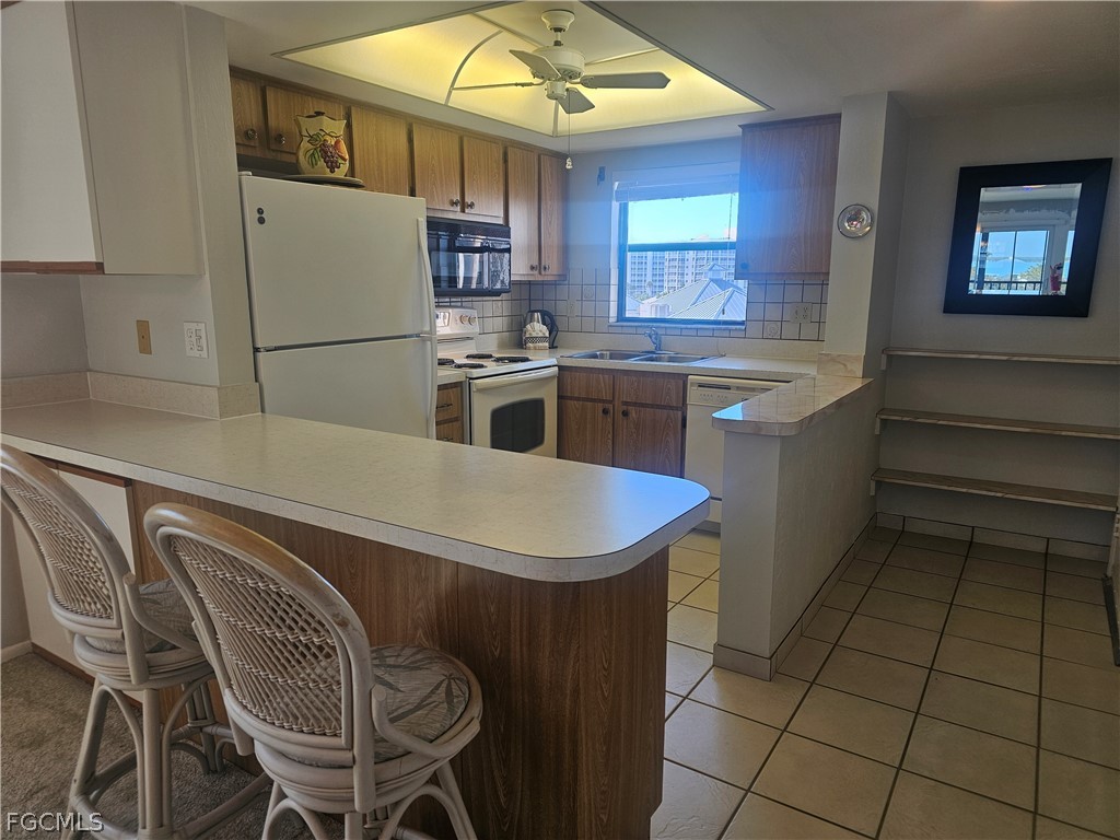 6893 Estero BLVD 446