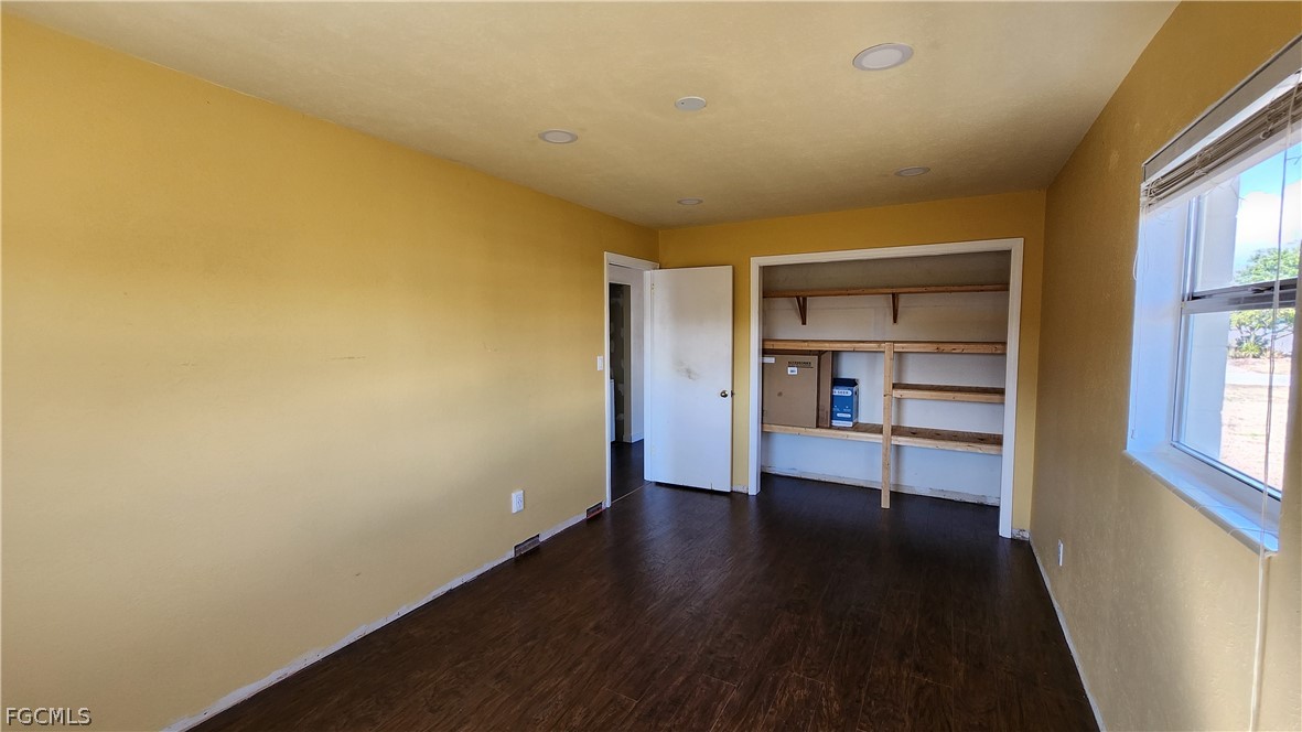 1169 Cherokee AVE