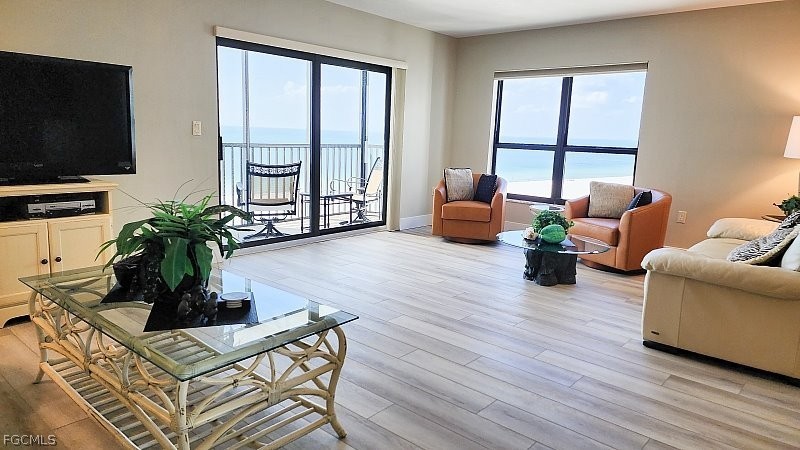 6612 Estero BLVD 1104