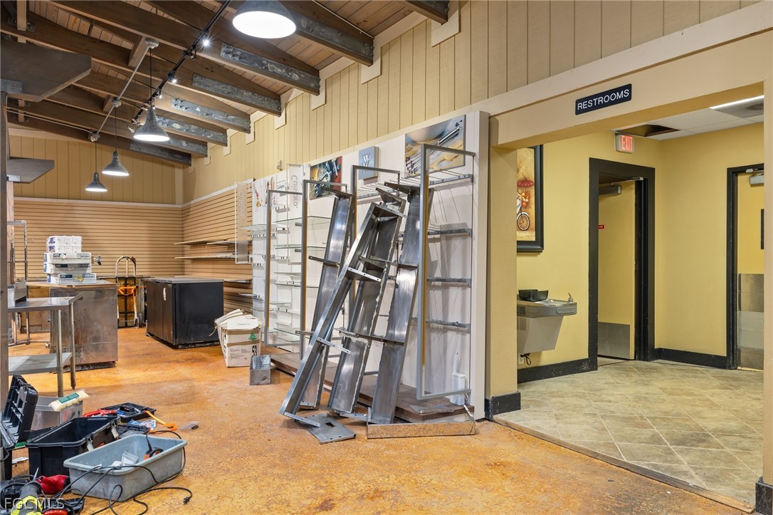 17650 San Carlos BLVD