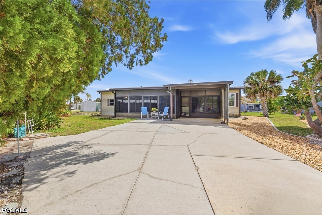 508 Pine Tree CT