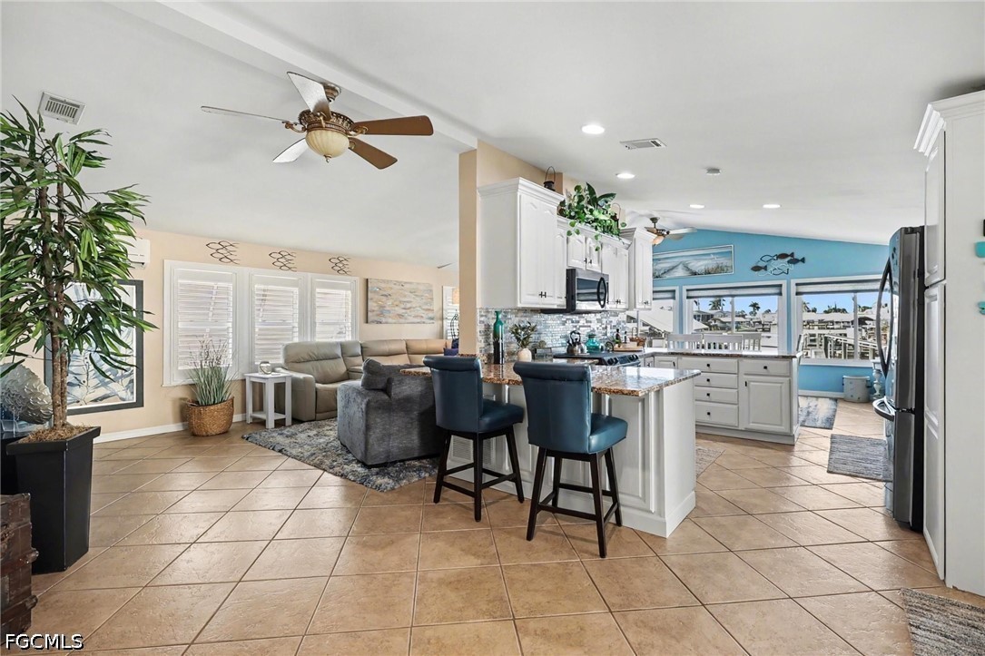 11111 Bayside LN