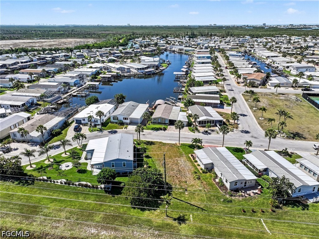 11111 Bayside LN