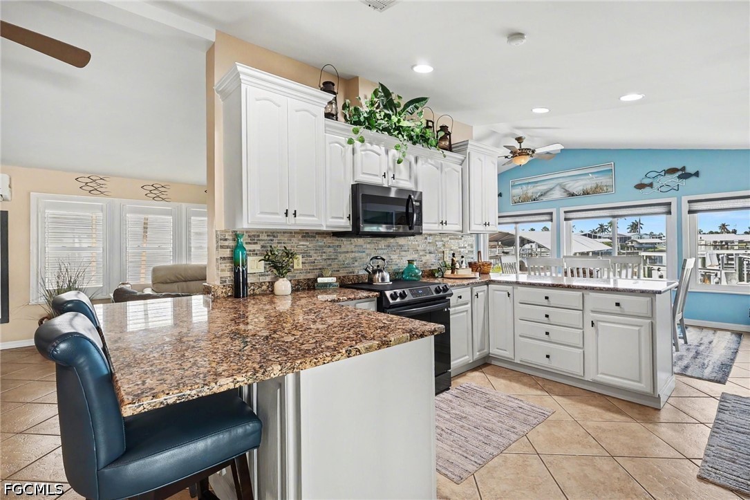 11111 Bayside LN